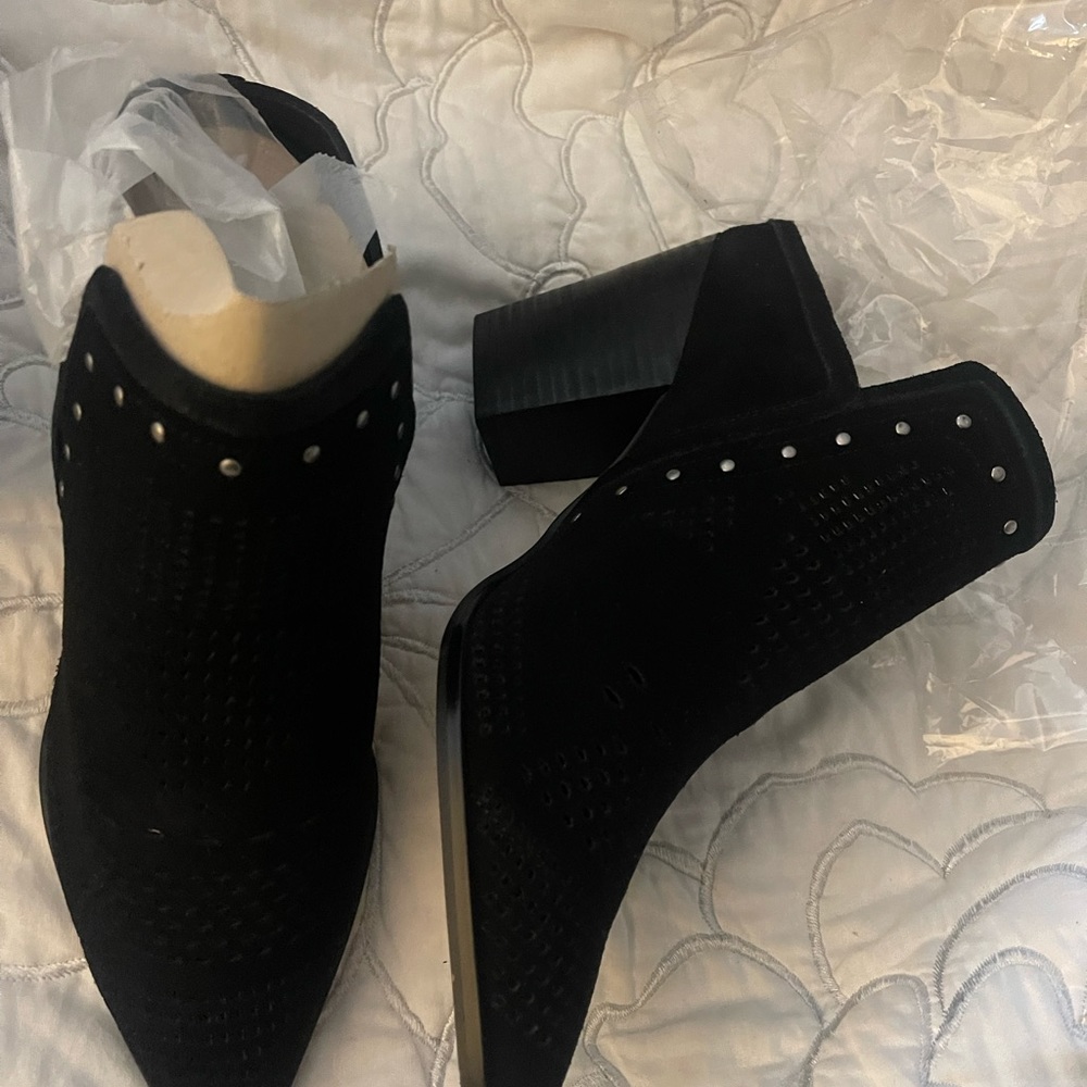 Gibson Ladimir booties